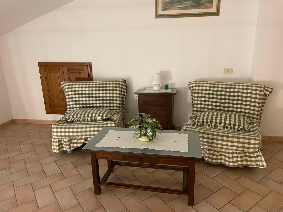Casa Vacanze Le Case San Gimignano Exterior foto